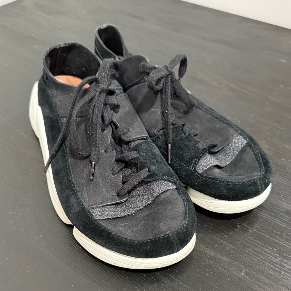 Clarks Originals Black Leather Suede Women’s Sneakers Shoes 7